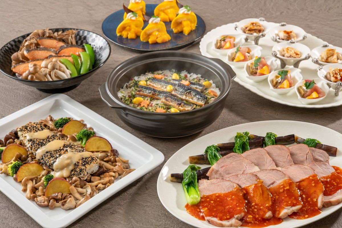 カジュアルコースの前菜、魚料理、豚肉料理、土鍋ご飯、デザート